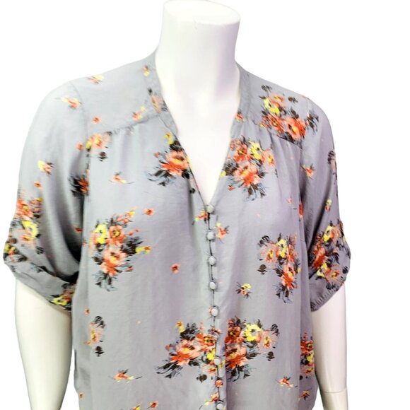 Torrid Womens Harper Challis Blouse Gray Floral Button Loop Plus Size 3 | 3X - Picture 5 of 13